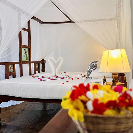 Jacaranda Beach Resort Watamu Ngoại thất bức ảnh